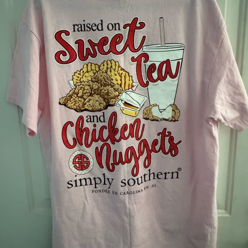 Simply Southern pink sweet tea and chicken nuggets Tshirt adults Large NWT